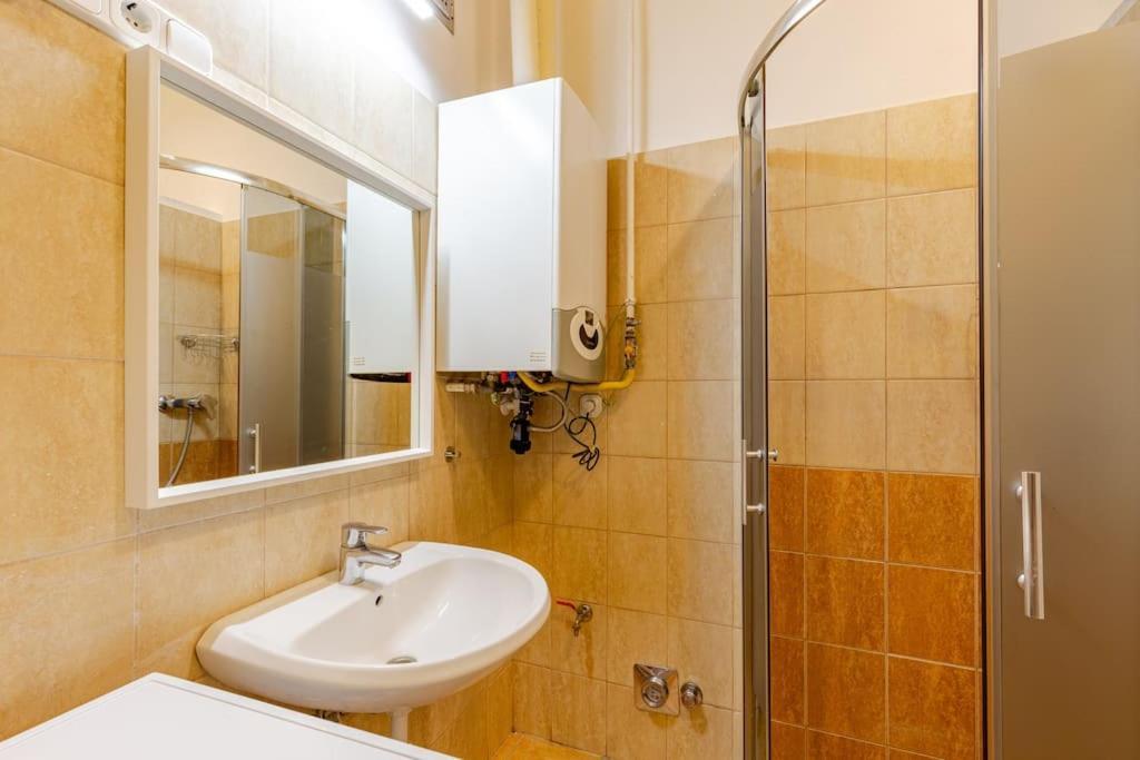 Spacious For Group In Centre Apartmán